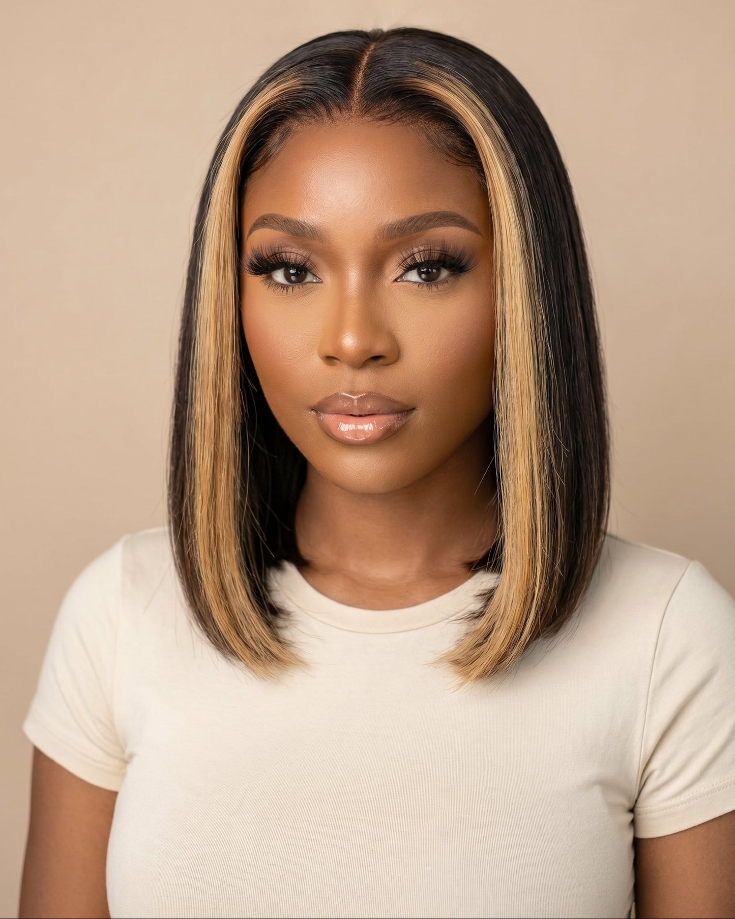 Chloe Highlight Bob™ – 10″ 4×4 Lace Closure Wig
