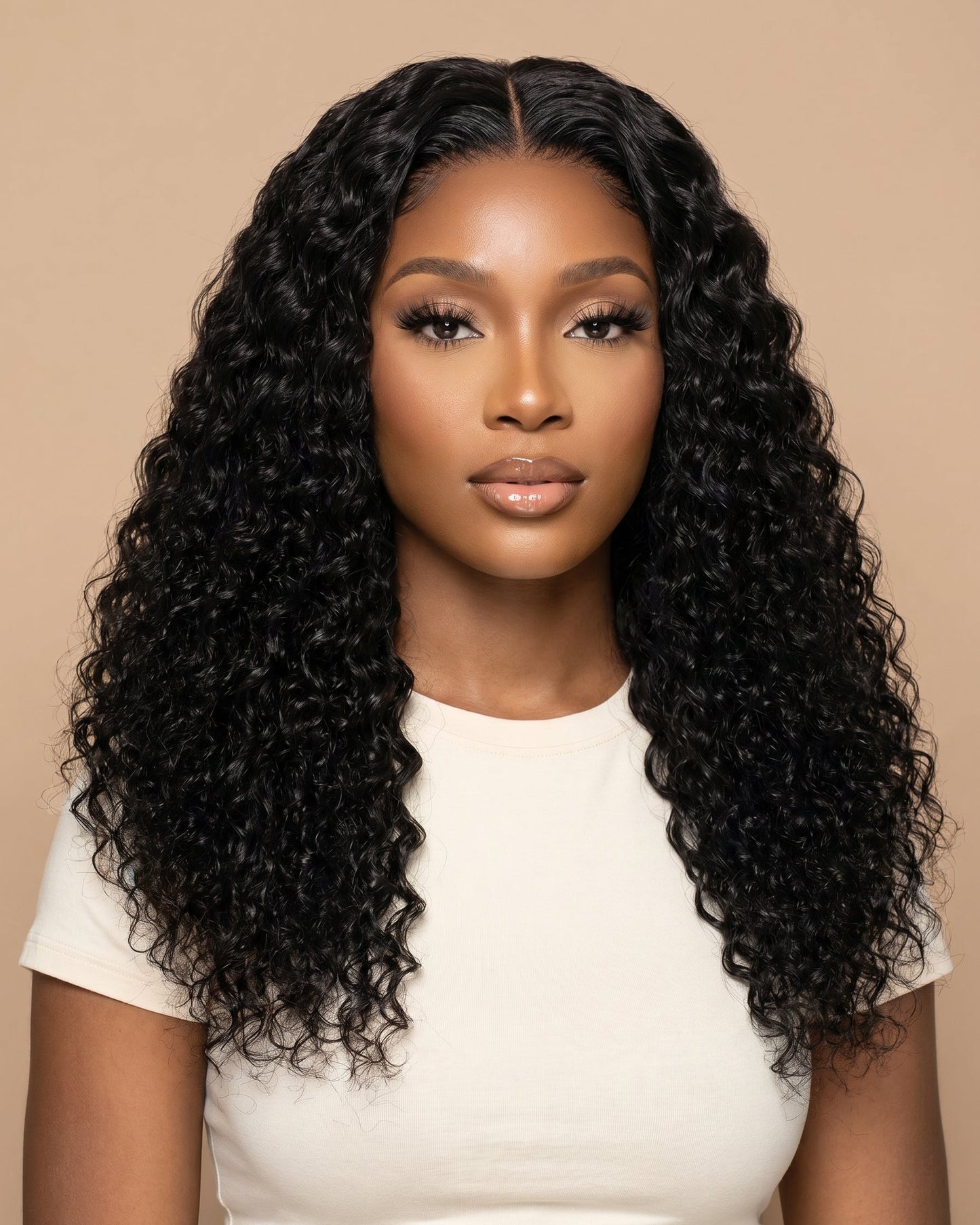 16" Posh Curl Wig – Classic Black