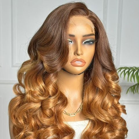 18" Blond Mix Wavy with 4 x 4 Closure Side Parting