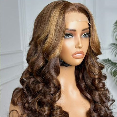 Serenity Highlight Bouncy™ – 18″ 4×4 Lace Closure Wig
